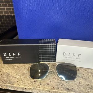 Diff Eyewear Ace Gold Polarized Sunglasses